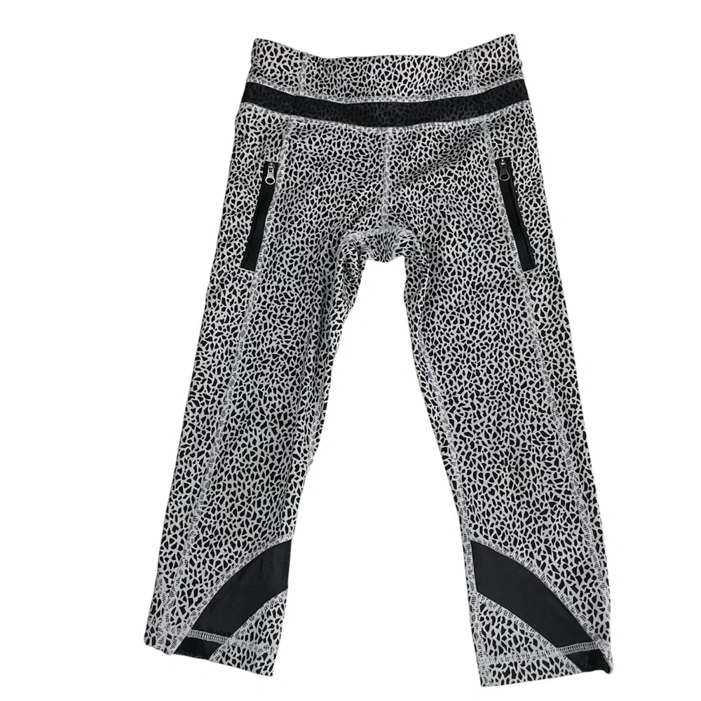 lululemon Inspire Crop Tight Mesh‎ Legging sz 2 Miss Mosaic
